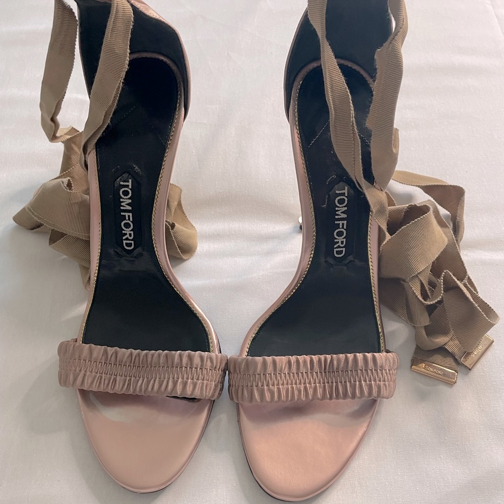 Tom Ford - Picture 3 of 7